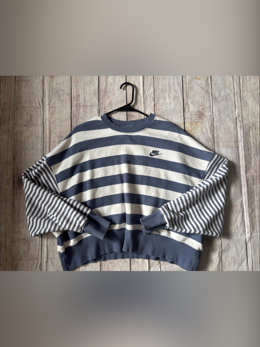 Nike Women’s Blue and White Striped Crew Sweatshirt